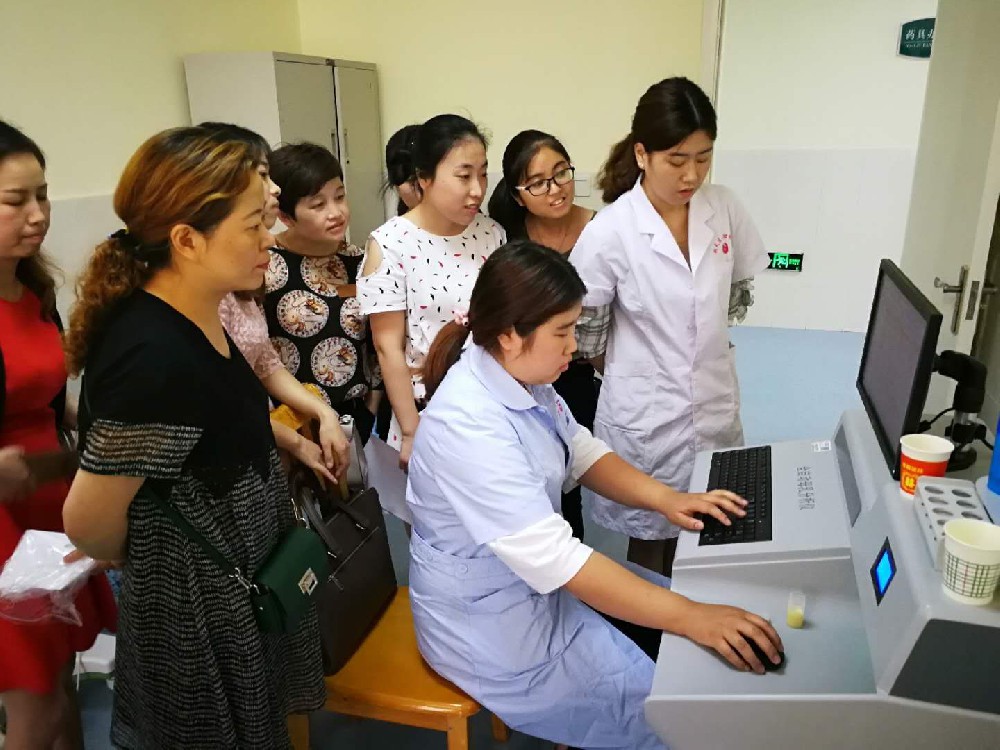 山东寿光市人民医院母乳分析仪安装完毕